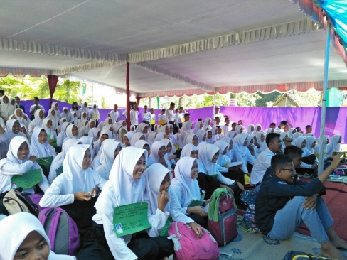 Pendidik Sebaya SMK Negeri 1 Ngawen Tampilkan Drama “Relasi  Sehat” untuk Orientasi Siswa Baru